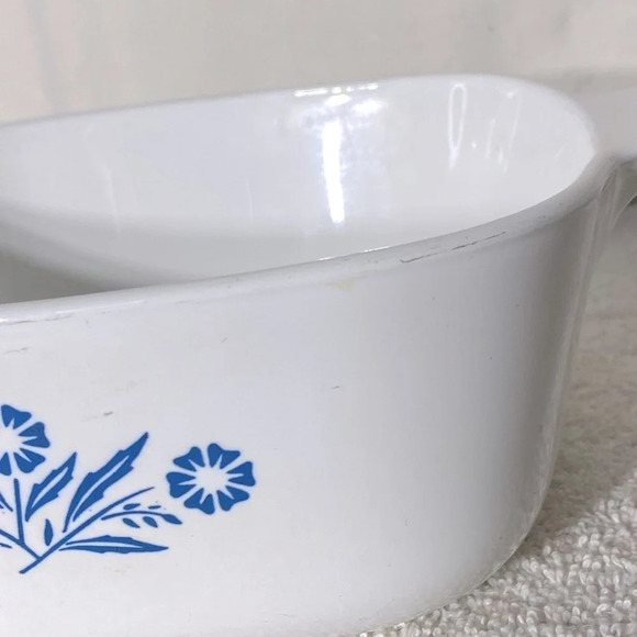 Vintage Corningware Blue Cornflower Print 6  Cup Casserole Dish - Picture 6 of 15